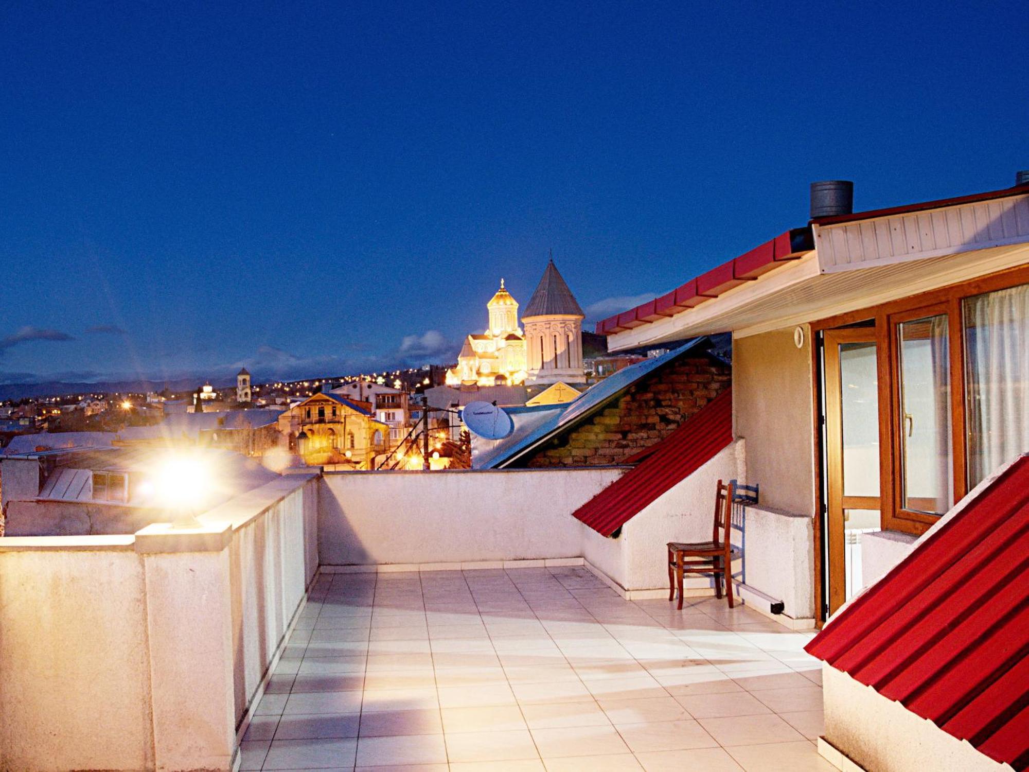 Hotel New Metekhi Tbilisi Exterior photo